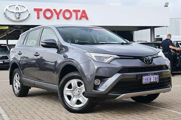 2017 Toyota RAV4 GX ZSA42R