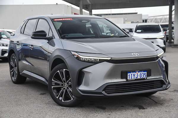 2024 Toyota bZ4X XEAM10R