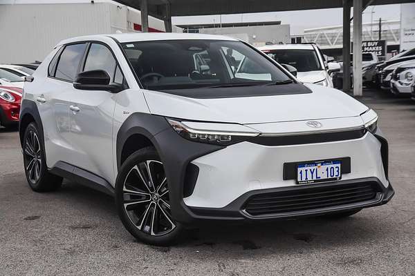 2024 Toyota bZ4X XEAM10R