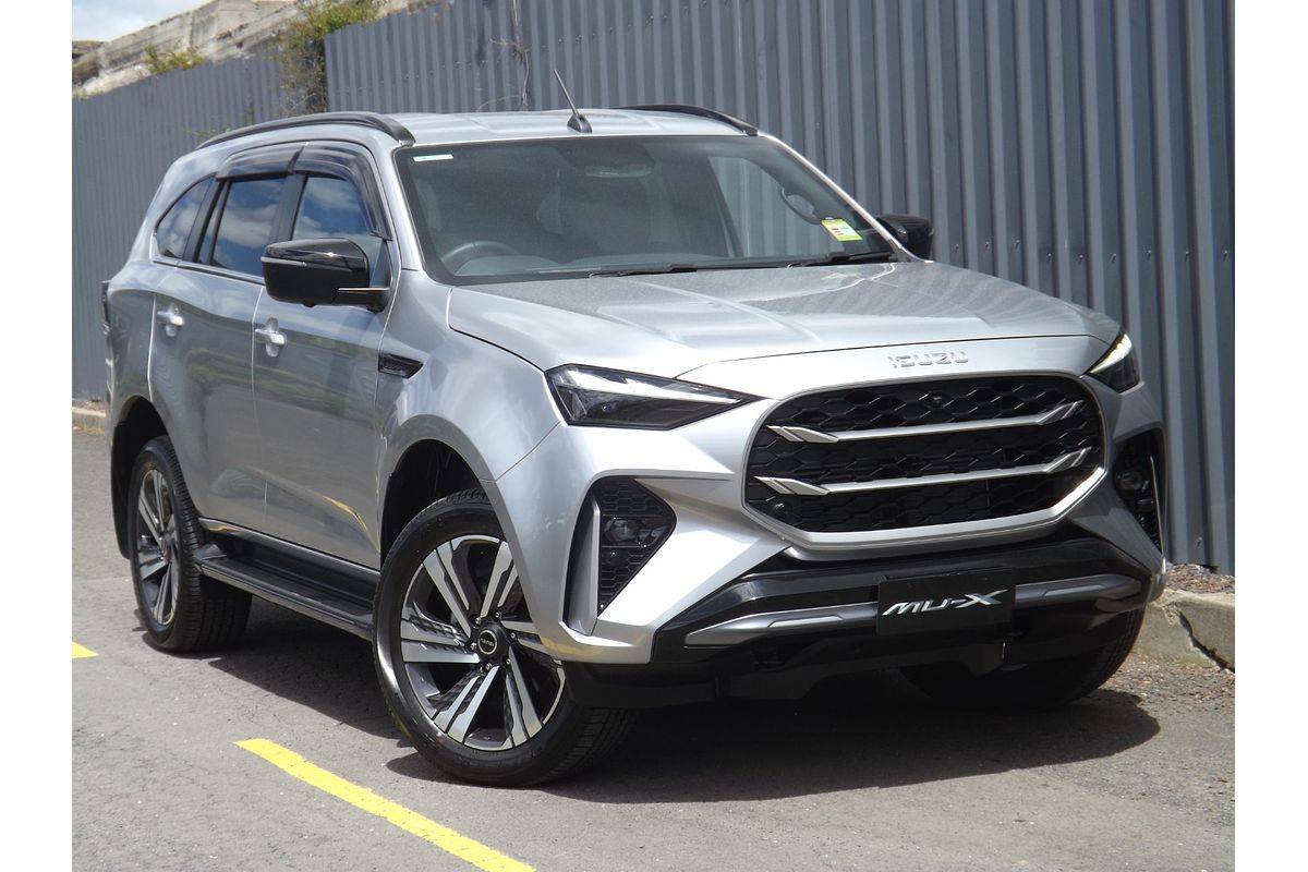 2026 Isuzu MU-X LS-T