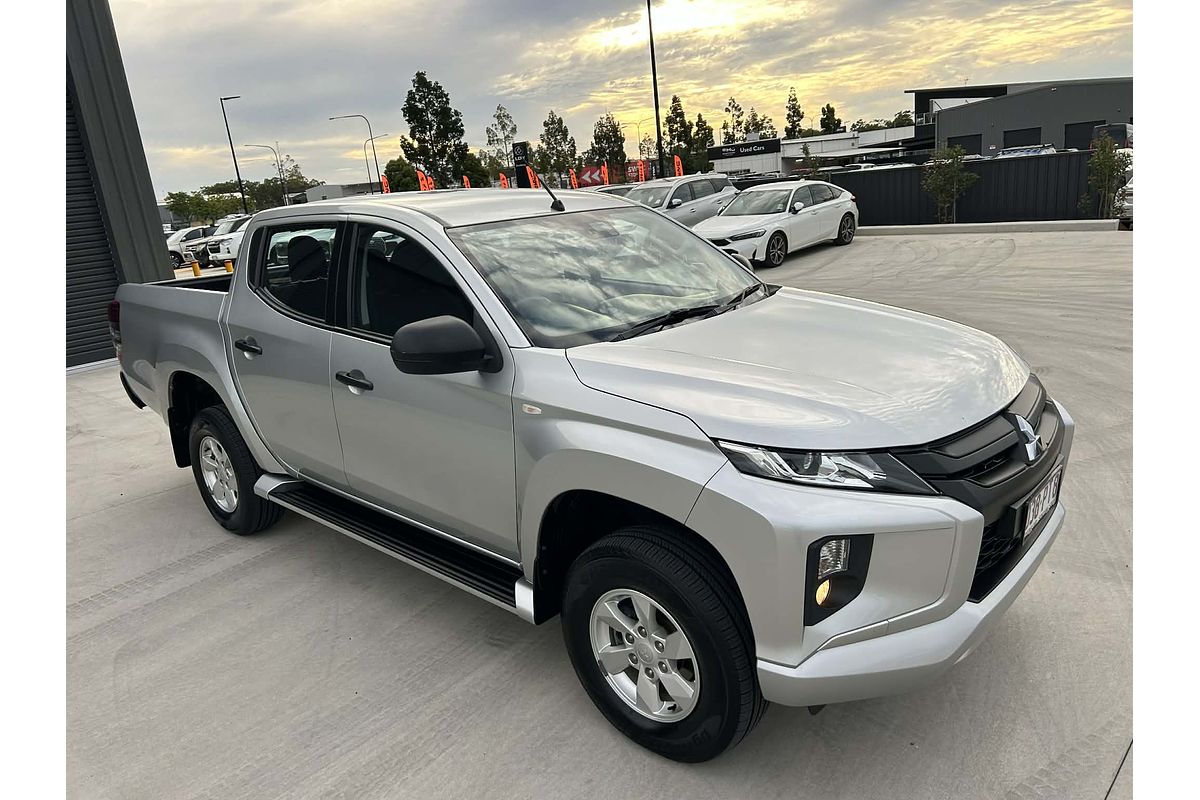 2019 Mitsubishi Triton GLX+ MR 4X4