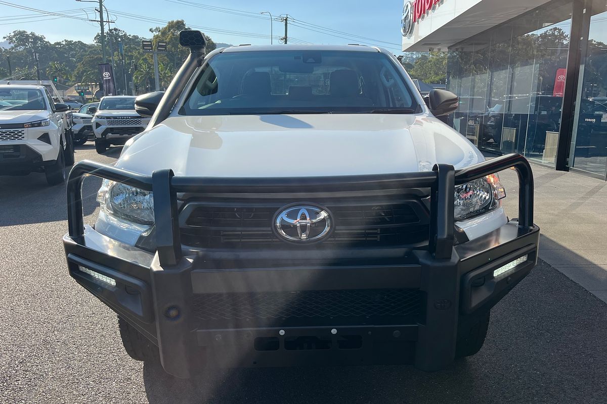 2023 Toyota Hilux SR GUN126R