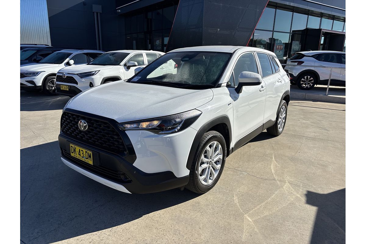 2024 Toyota Corolla Cross GX MXGH10R