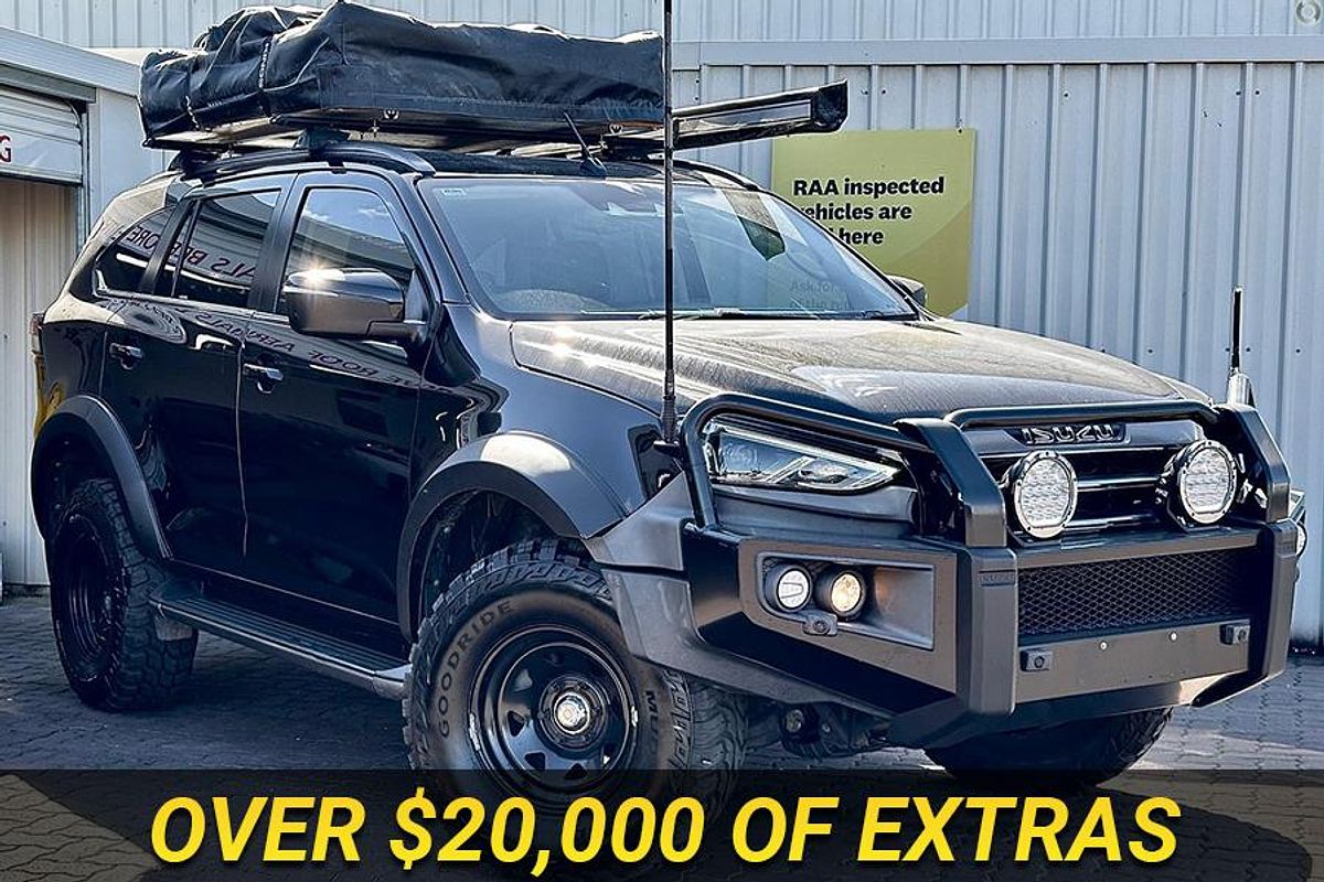 2022 Isuzu MU-X LS-T