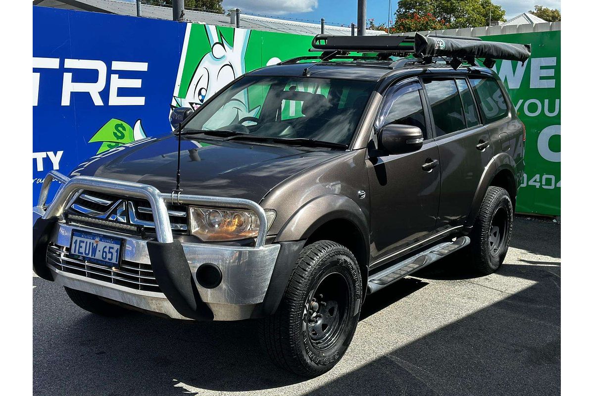 2015 Mitsubishi Challenger  PC