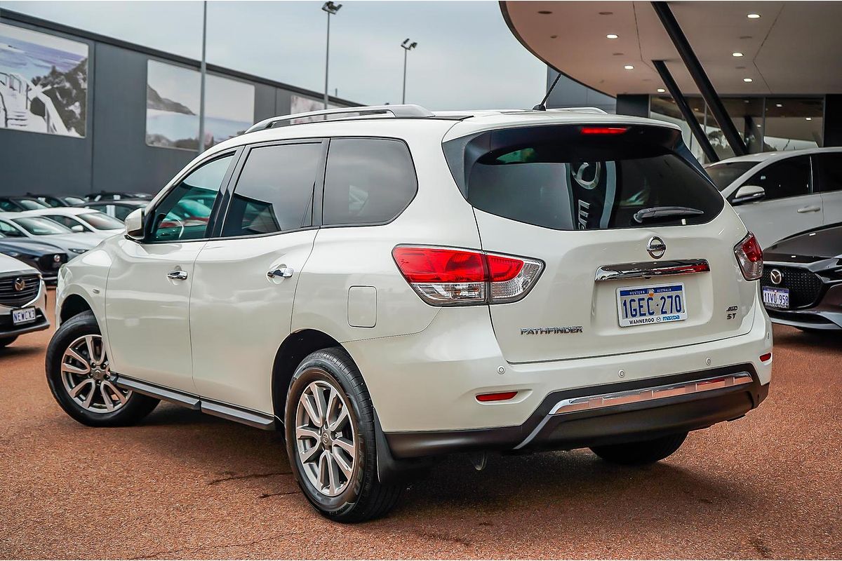 2016 Nissan Pathfinder ST R52
