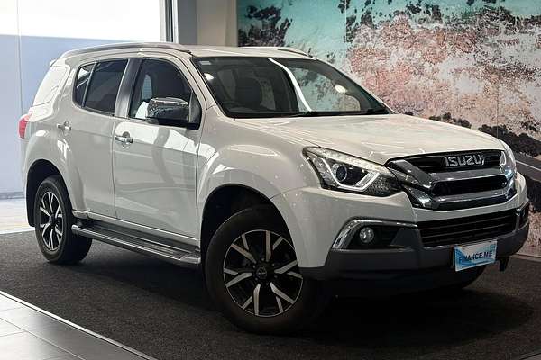 2020 Isuzu MU-X LS-T