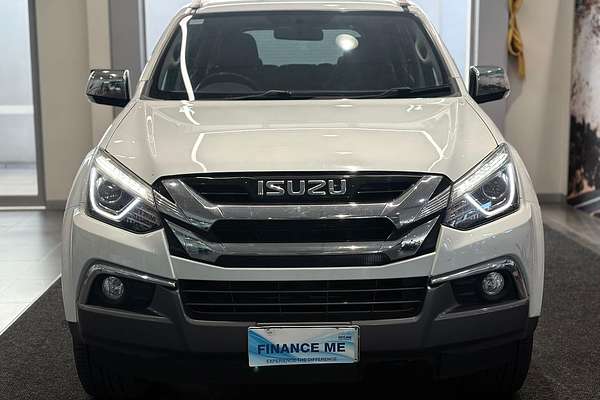 2020 Isuzu MU-X LS-T