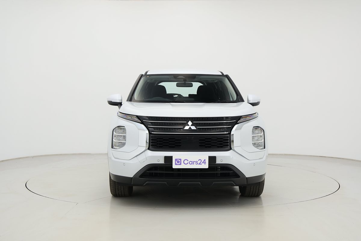 2024 Mitsubishi Outlander ES ZM