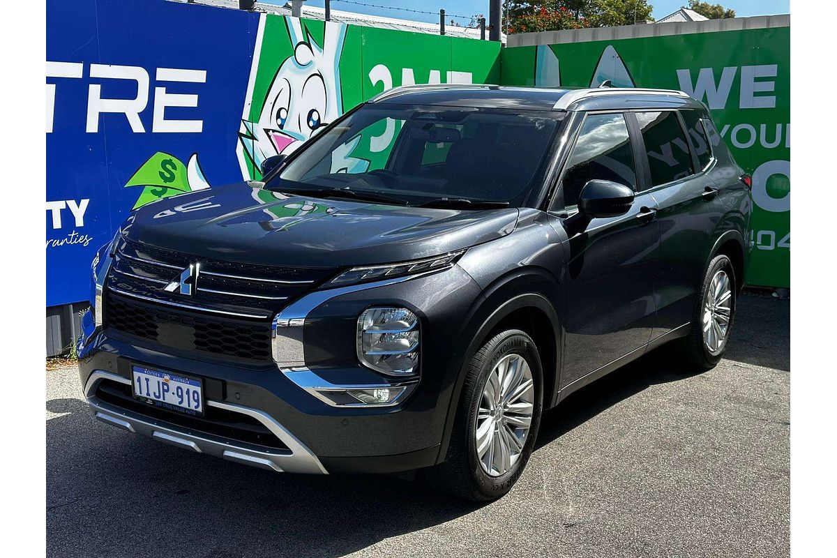 2024 Mitsubishi Outlander LS ZM