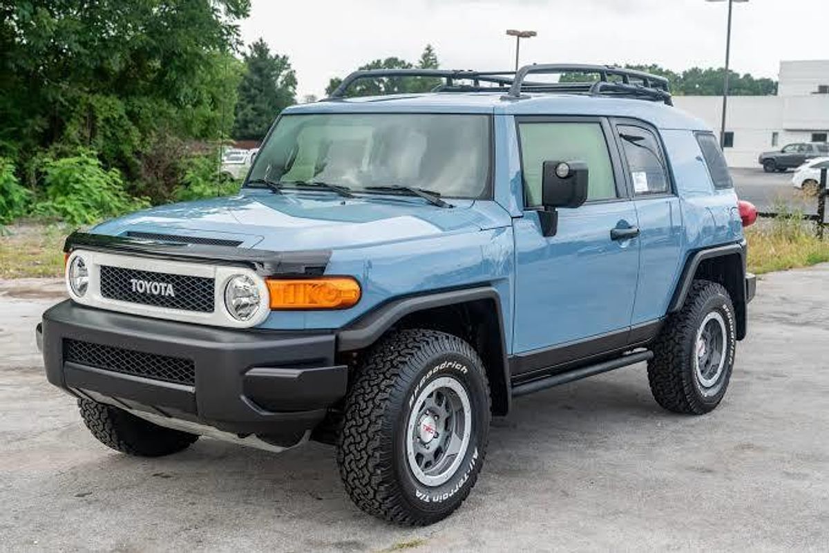 2013 Toyota FJ Cruiser  GSJ15R MY13 UPDATE