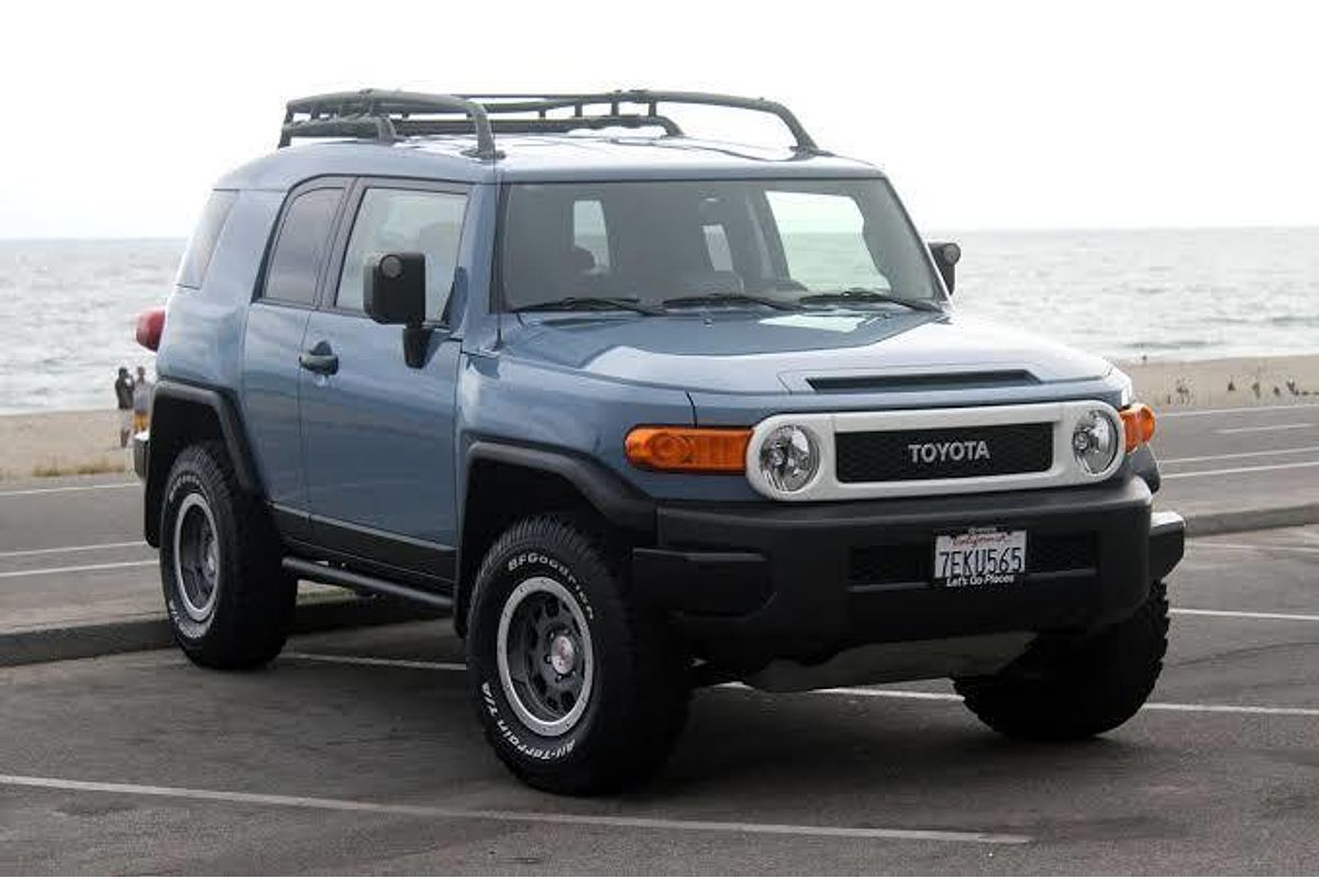2013 Toyota FJ Cruiser  GSJ15R MY13 UPDATE