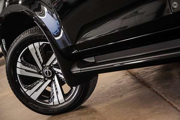 2026 Isuzu MU-X LS-T thumb-2