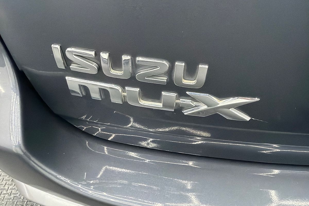 2018 Isuzu MU-X LS-T