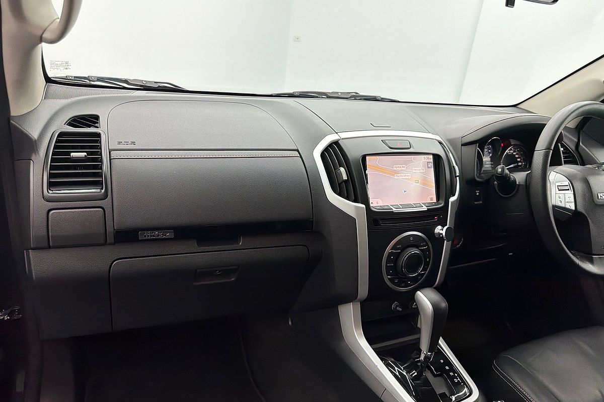 2018 Isuzu MU-X LS-T