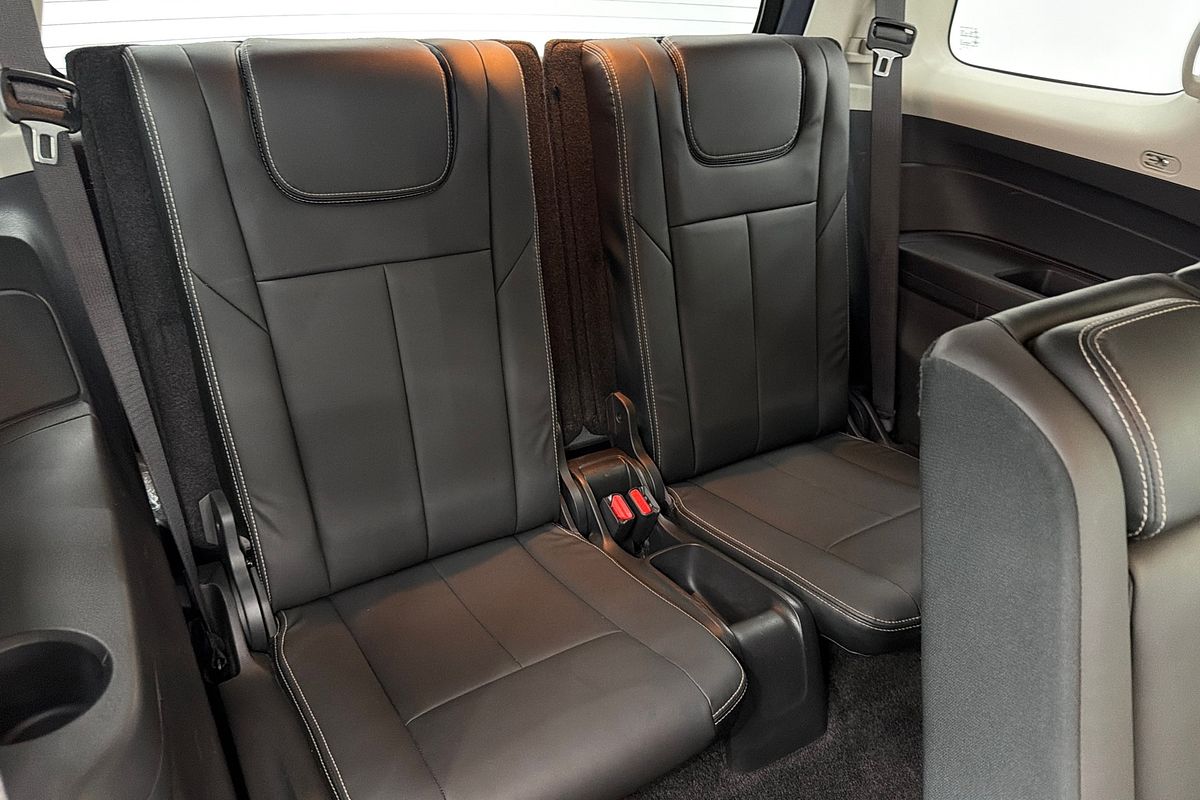 2018 Isuzu MU-X LS-T