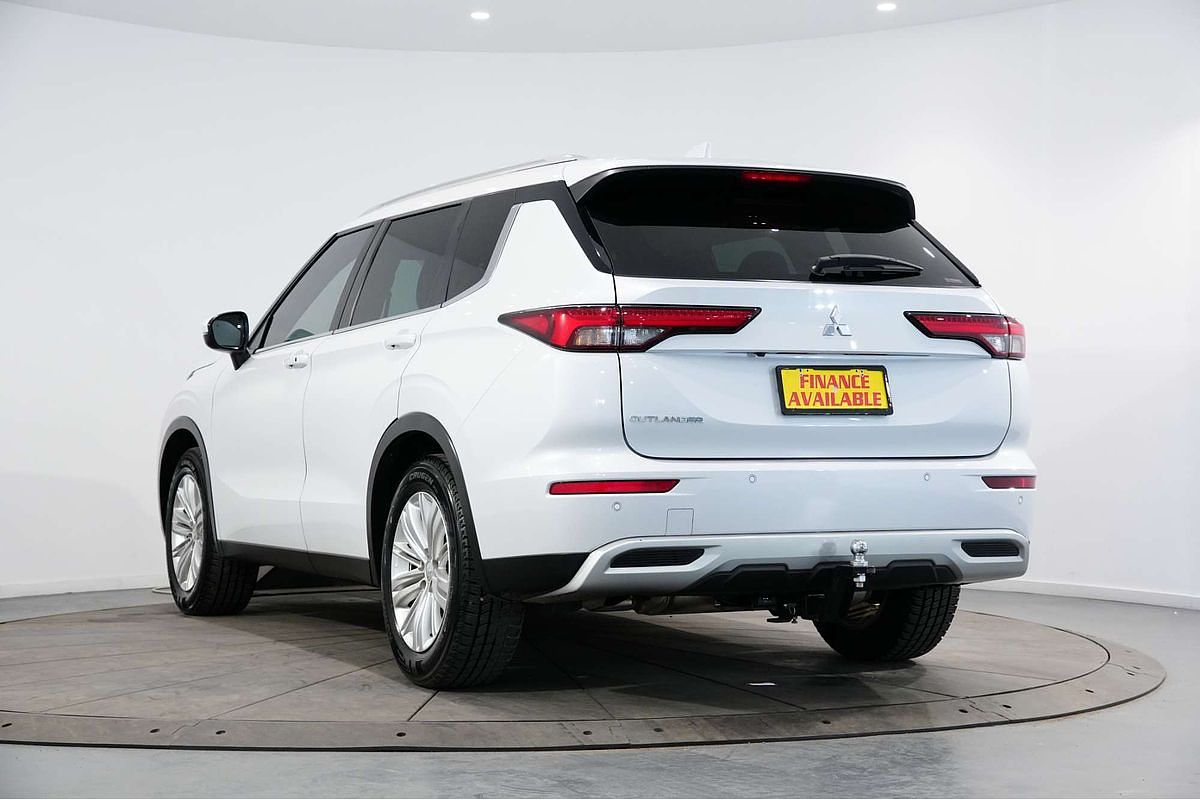 2022 Mitsubishi Outlander LS ZM
