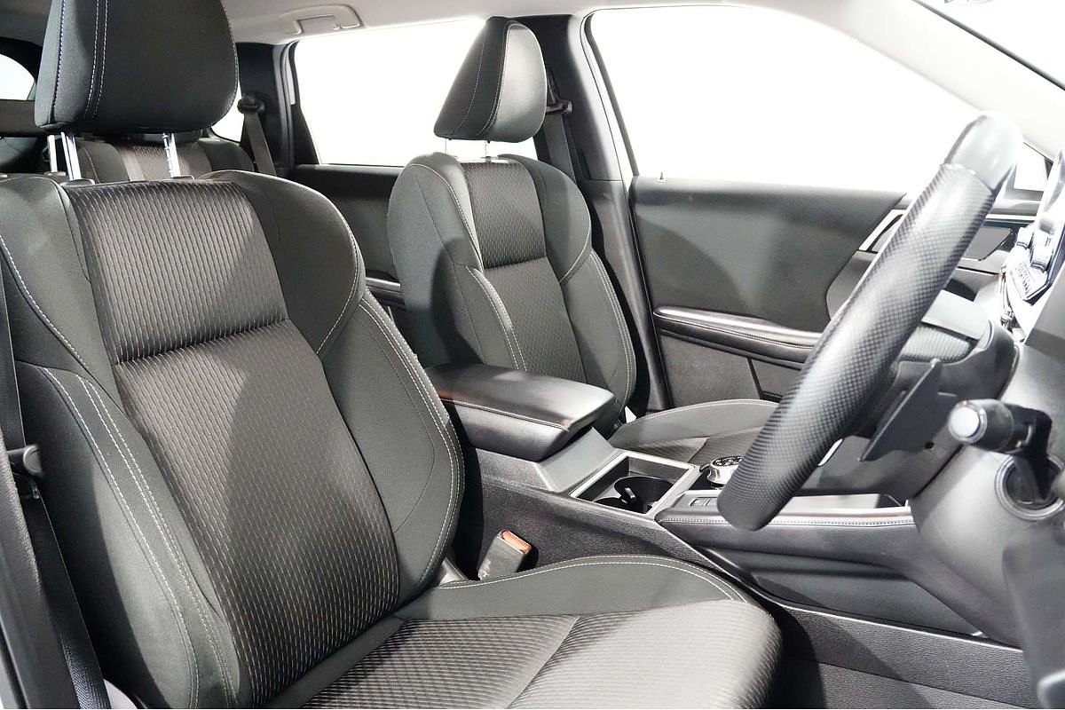 2022 Mitsubishi Outlander LS ZM
