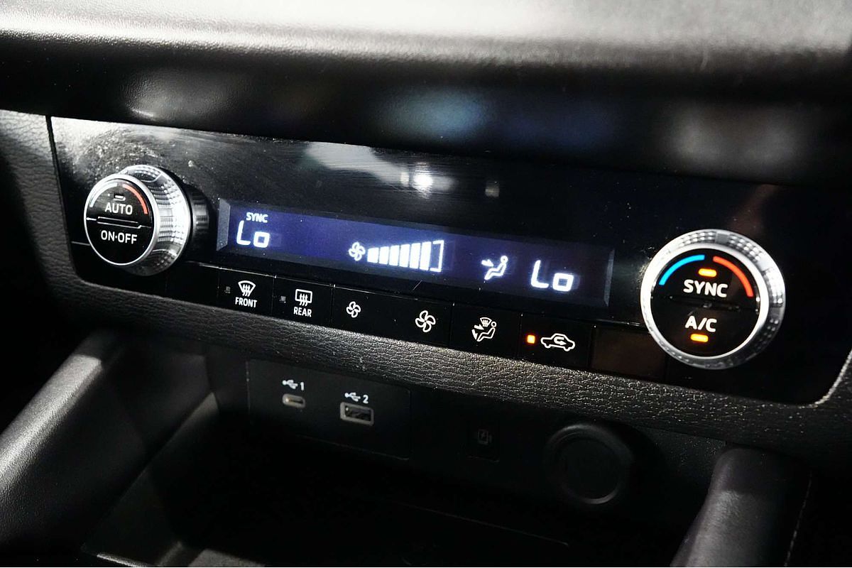 2022 Mitsubishi Outlander LS ZM