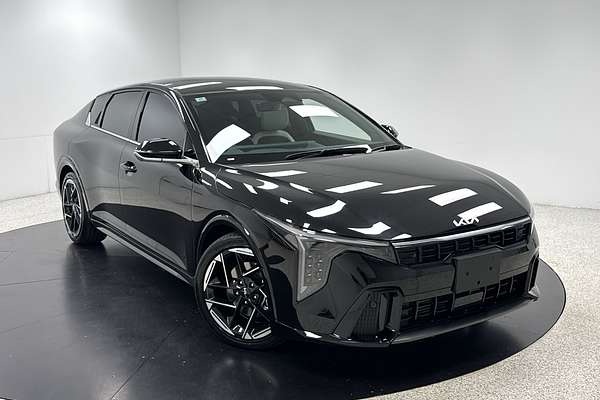 2025 Kia K4 GT-Line CL4m