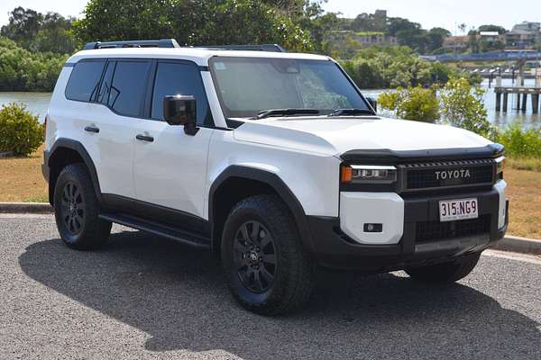 2025 Toyota Landcruiser Prado