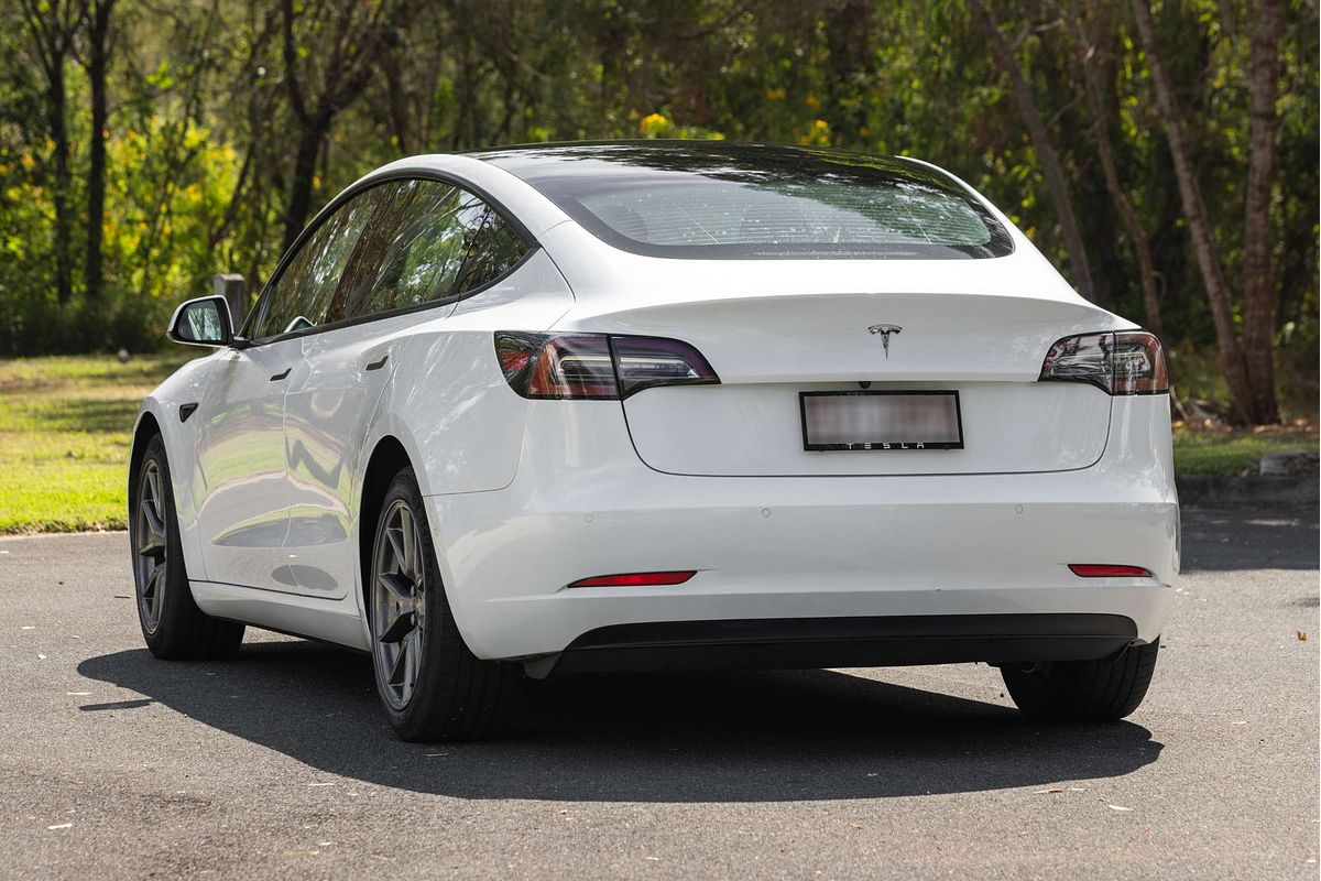 2021 Tesla Model 3 Standard Range Plus
