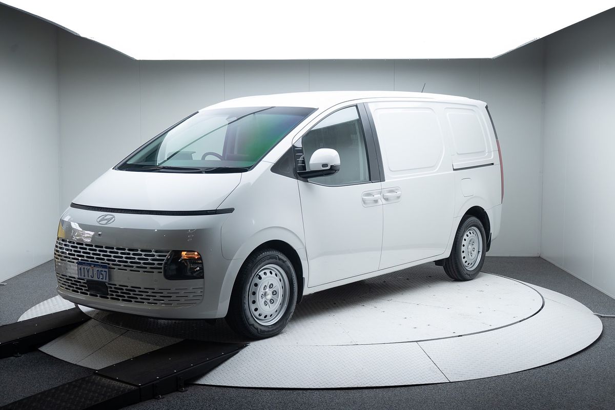 2025 Hyundai STARIA LOAD US4.V3