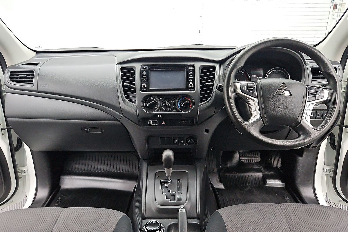 2021 Mitsubishi Triton GLX MR 4X4
