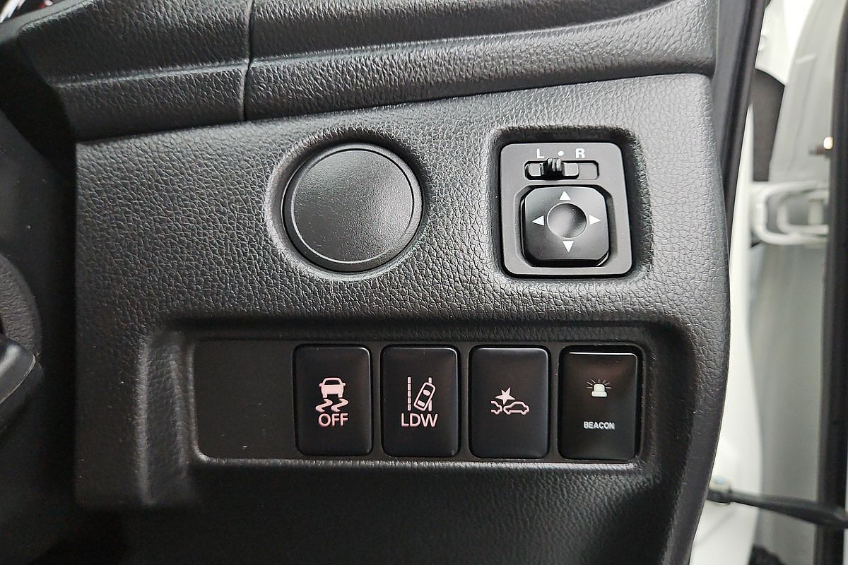 2021 Mitsubishi Triton GLX MR 4X4