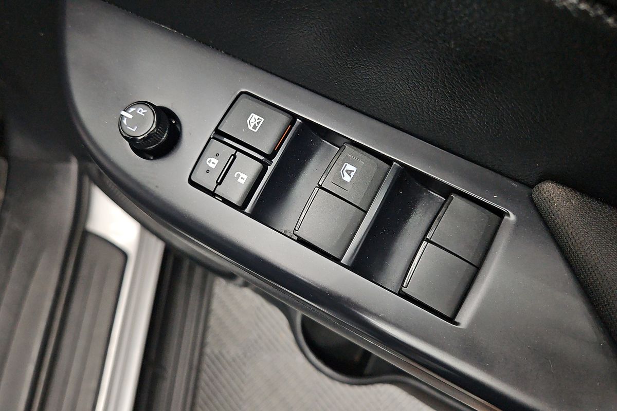 2023 Toyota Hilux SR GUN126R 4X4