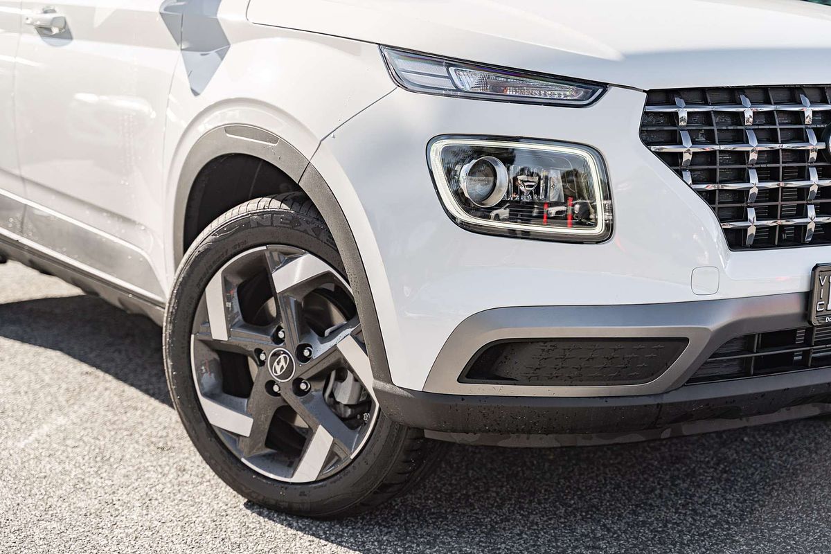 2025 Hyundai Venue Elite QX.V5