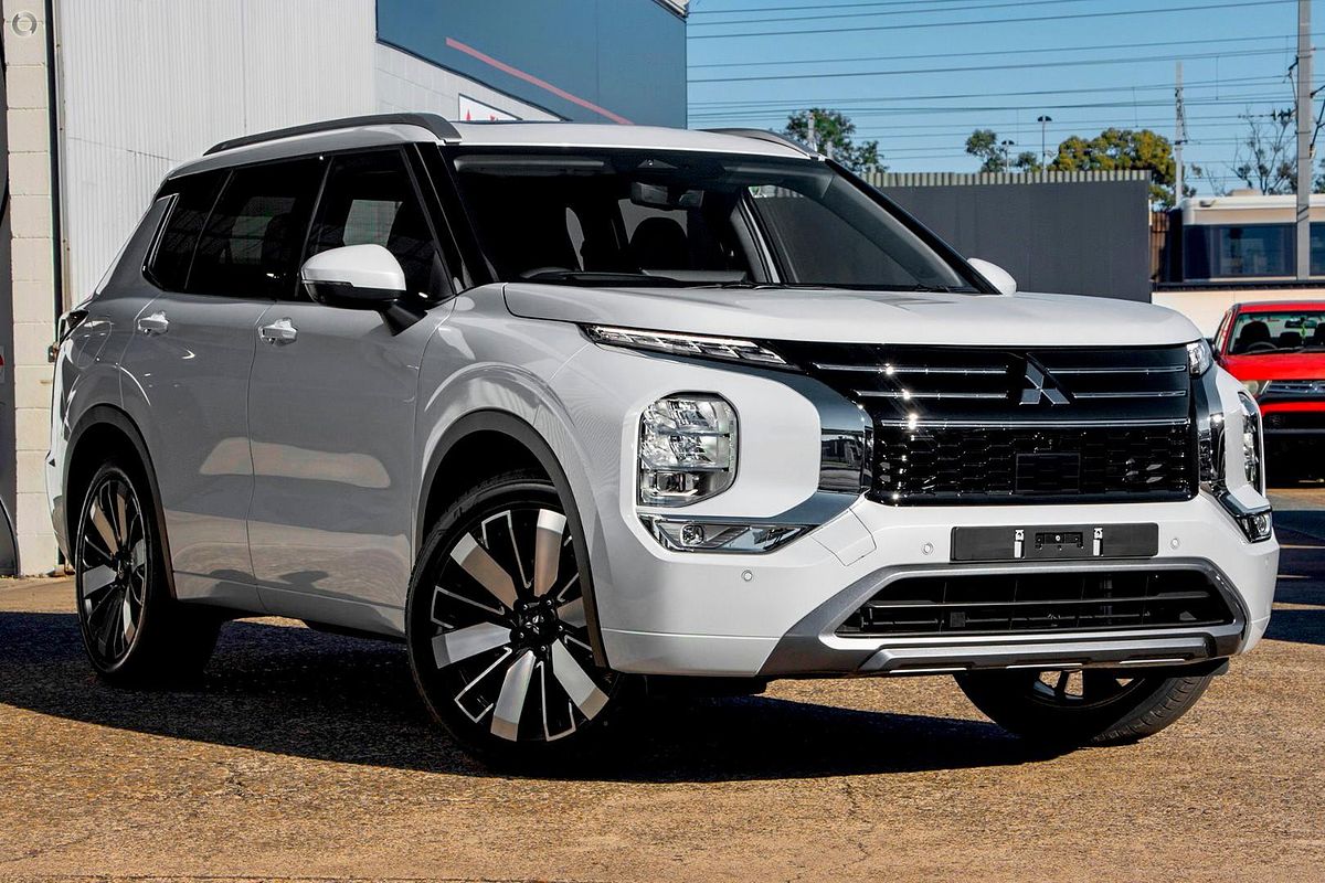 2026 Mitsubishi Outlander Exceed ZM