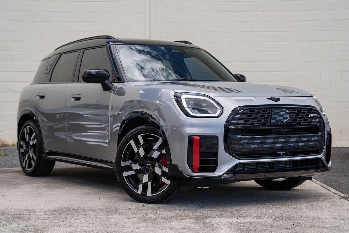 2024 MINI Countryman JCW Favoured U25