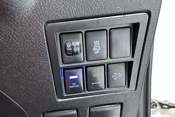 2021 Toyota Hilux Workmate GUN125R 4X4 thumb-17