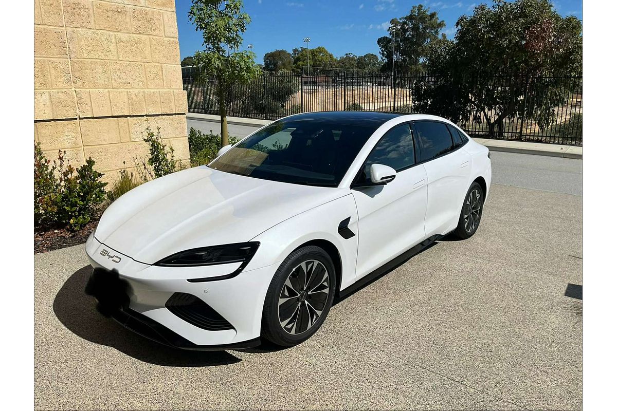 2024 BYD SEAL Dynamic