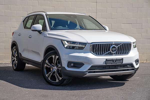 2022 Volvo XC40 T4 Inscription