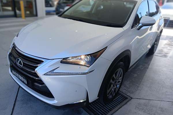 2015 Lexus NX NX200t Luxury AGZ10R