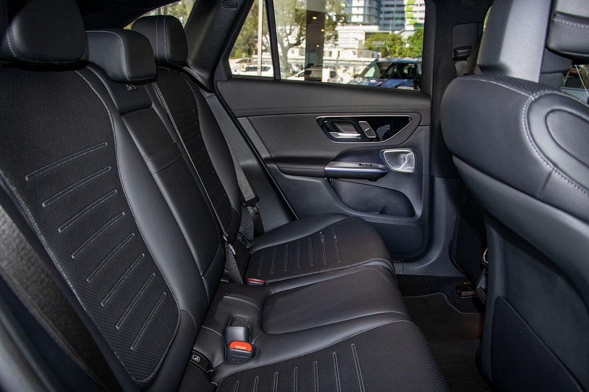 X254 803MY GLC300 WAG 9G 9sp 2 0T/17kW