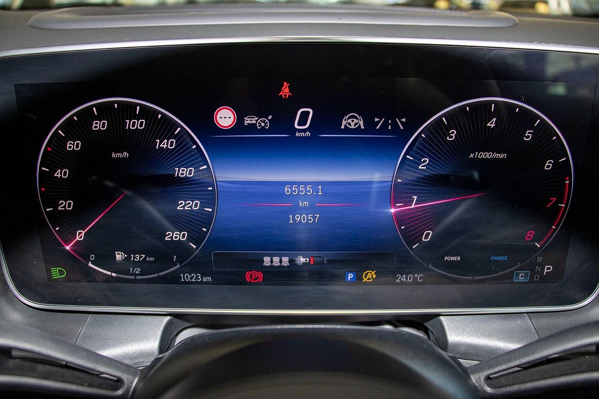 X254 803MY GLC300 WAG 9G 9sp 2 0T/17kW