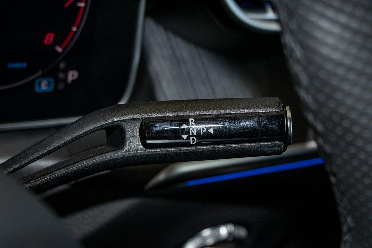 X254 803MY GLC300 WAG 9G 9sp 2 0T/17kW