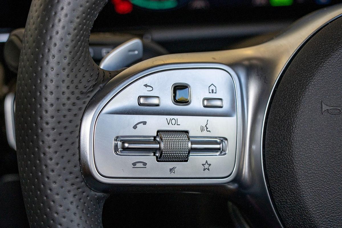 H243 802+052MY EQA250 WAG 5dr RG 1sp AC140kW