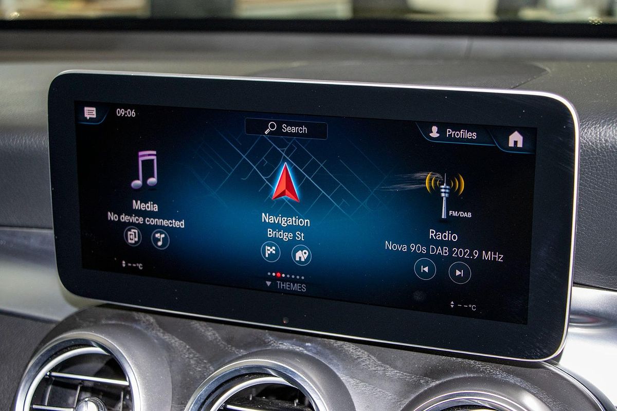 C253 800MY GLC300 CPE 5dr 9G 9 sp 2.0T