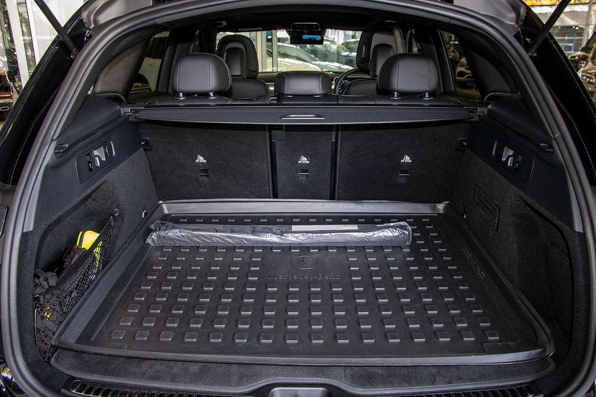 X254 803MY GLC300 WAG 9G 9sp 2 0T/17kW