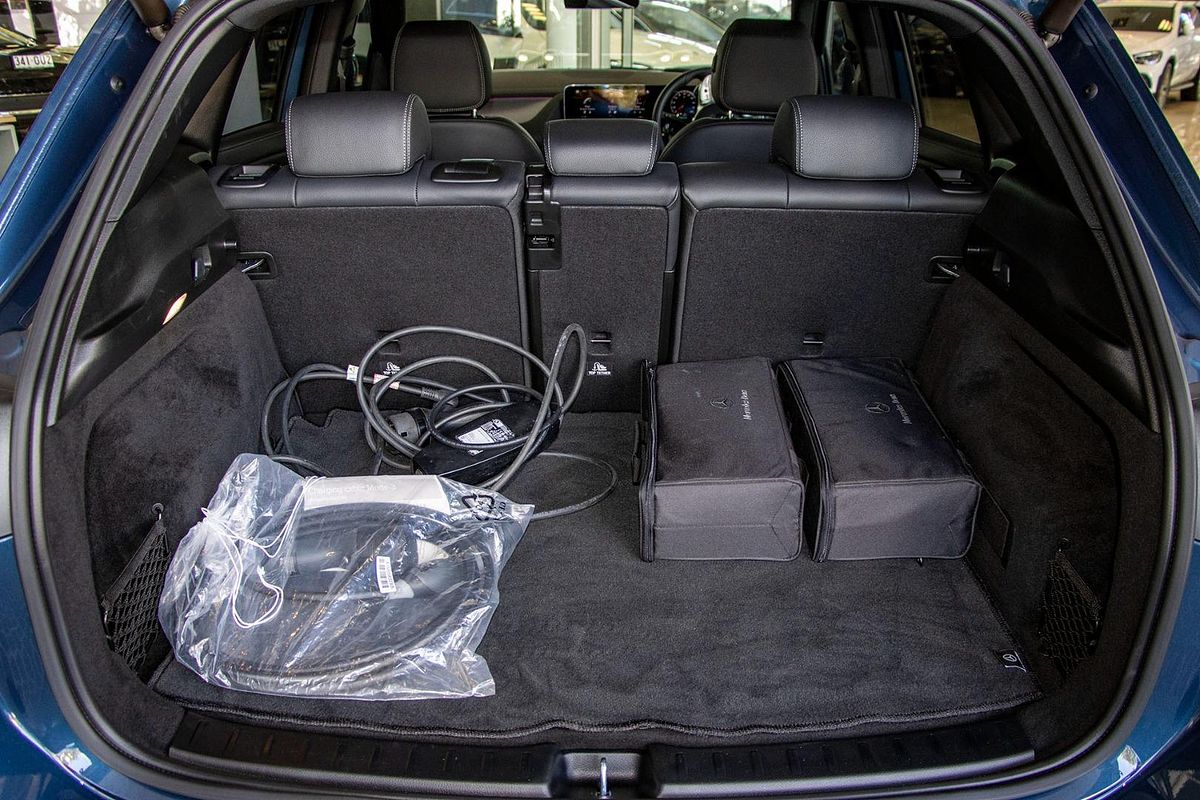 H243 802+052MY EQA250 WAG 5dr RG 1sp AC140kW