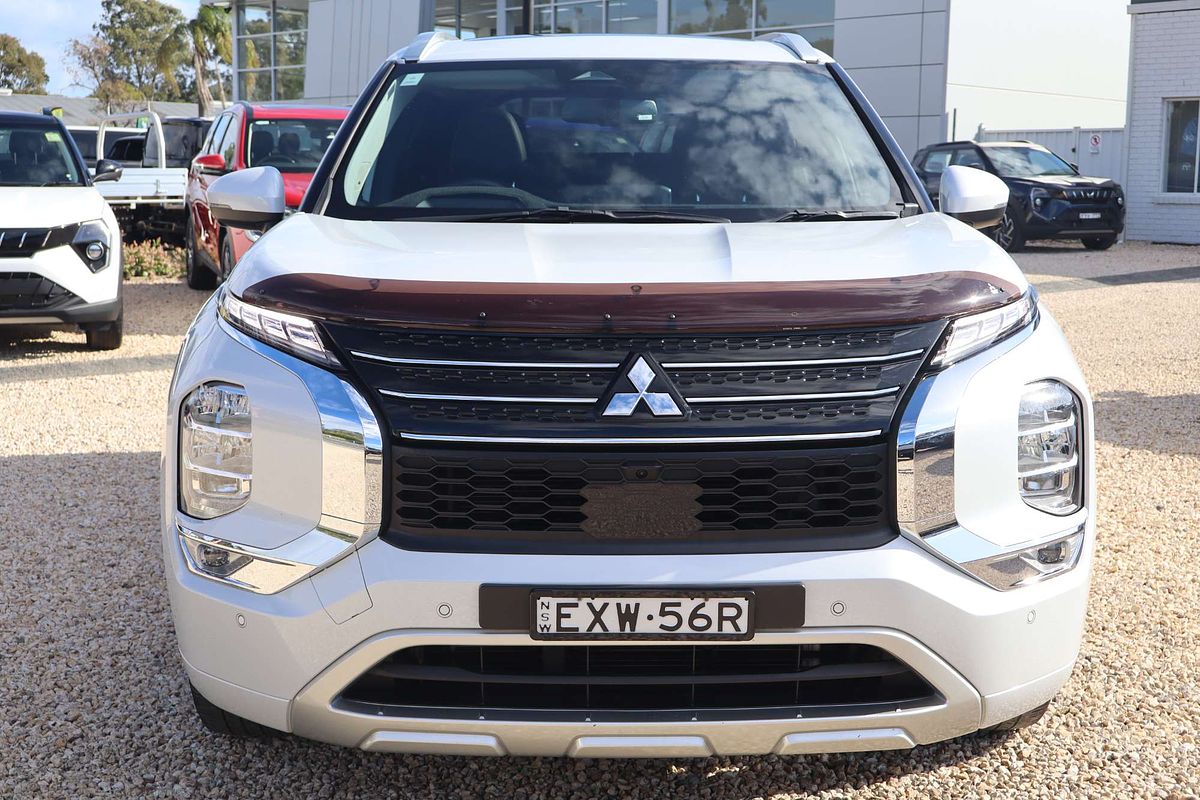 2023 Mitsubishi Outlander Exceed ZM