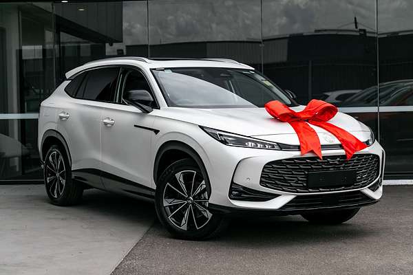 2025 MG HS Essence AS33