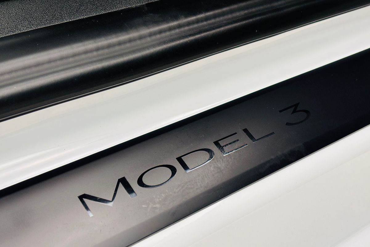 2023 TESLA MODEL 3 REAR-WHEEL DRIVE 1 SP AUTOMATIC 4D SEDAN NA 