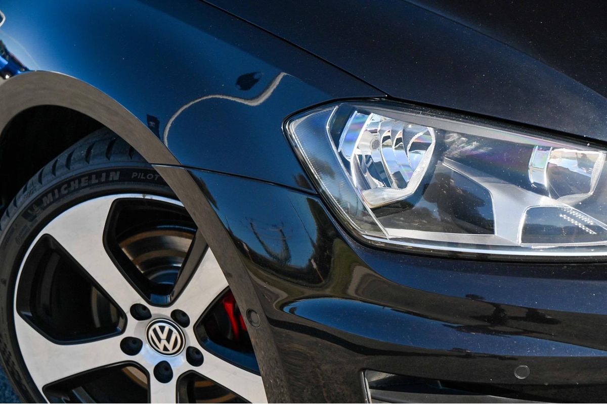 2014 Volkswagen Golf GTI 7