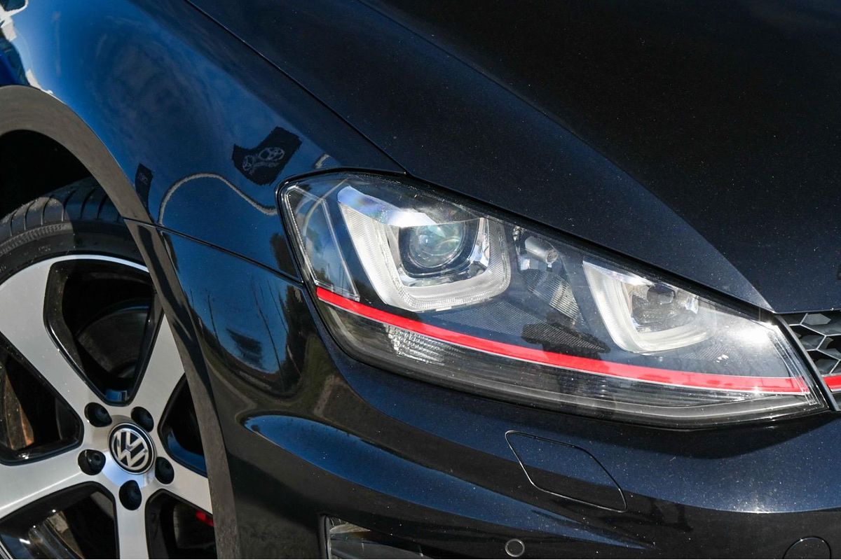 2016 Volkswagen Golf GTI 7