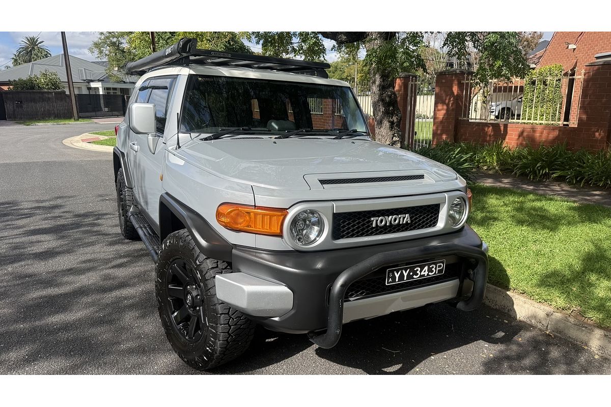 2013 Toyota FJ Cruiser GSJ15R
